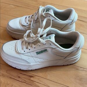 Reebok Galaxy 11 Platform Sneakers
Women’s Size US 8